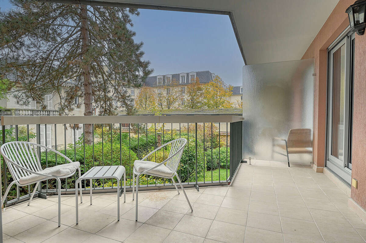 Appartement à VERSAILLES