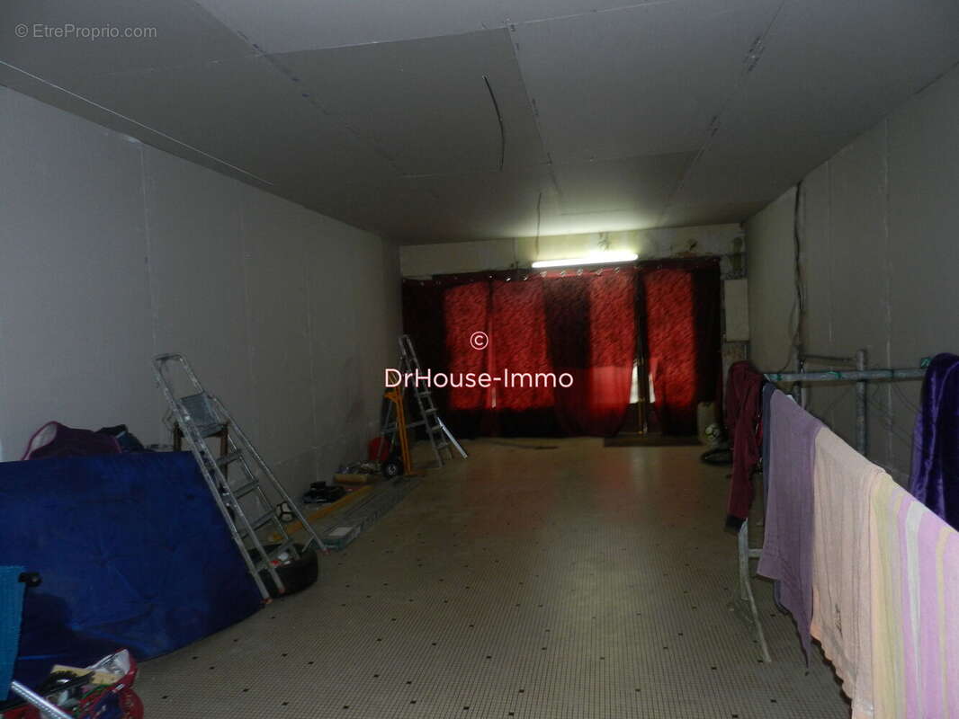 Maison 320 m² à Miramont-De-Guyenne  - photo 6