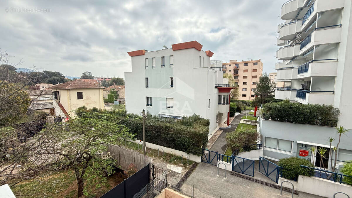 Appartement à LE CANNET