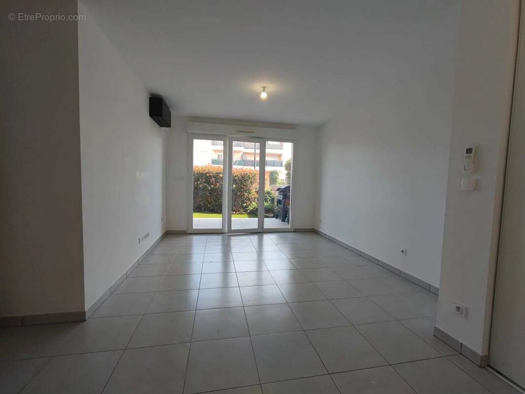 Appartement à HYERES