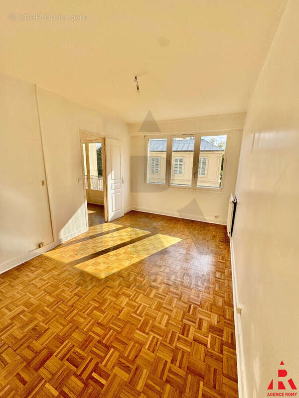 Appartement à VERSAILLES