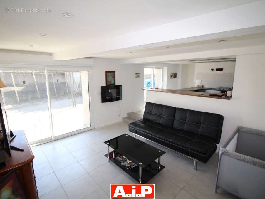 Maison à LA CHAPELLE-SAINT-LAURENT