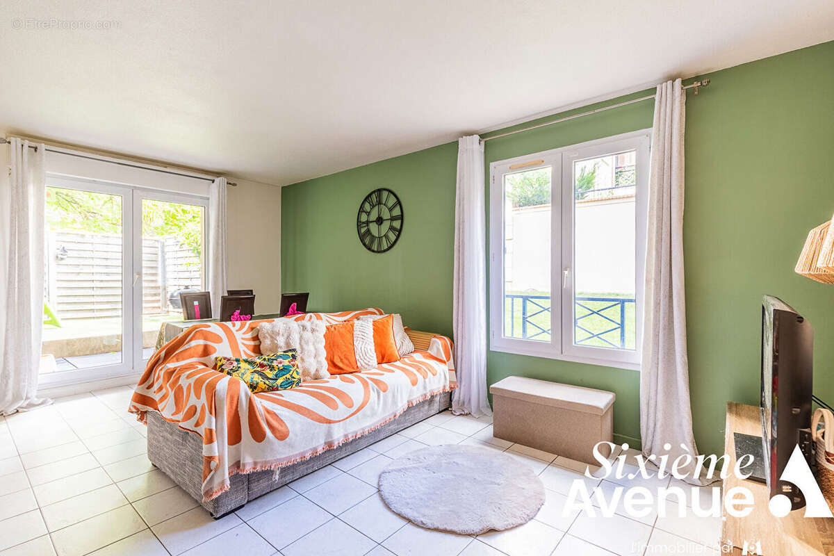 Appartement à CHILLY-MAZARIN