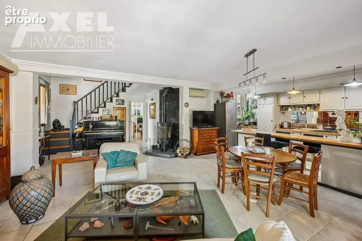 Maison 6 pièces 180 m² à vendre à Bois-D'arcy (78390) - photo 2