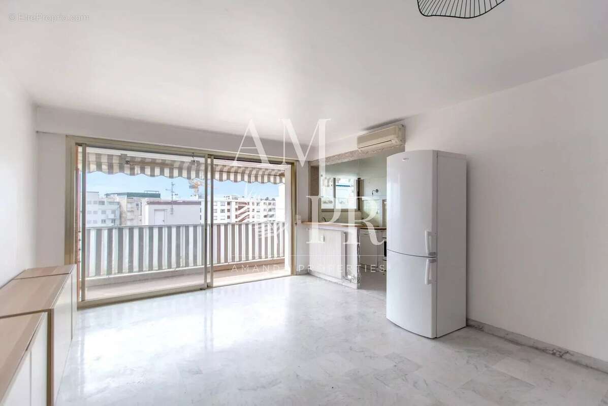 Antibes- Wilson - Appartement 3 Pièces - Vue Mer - photo 3