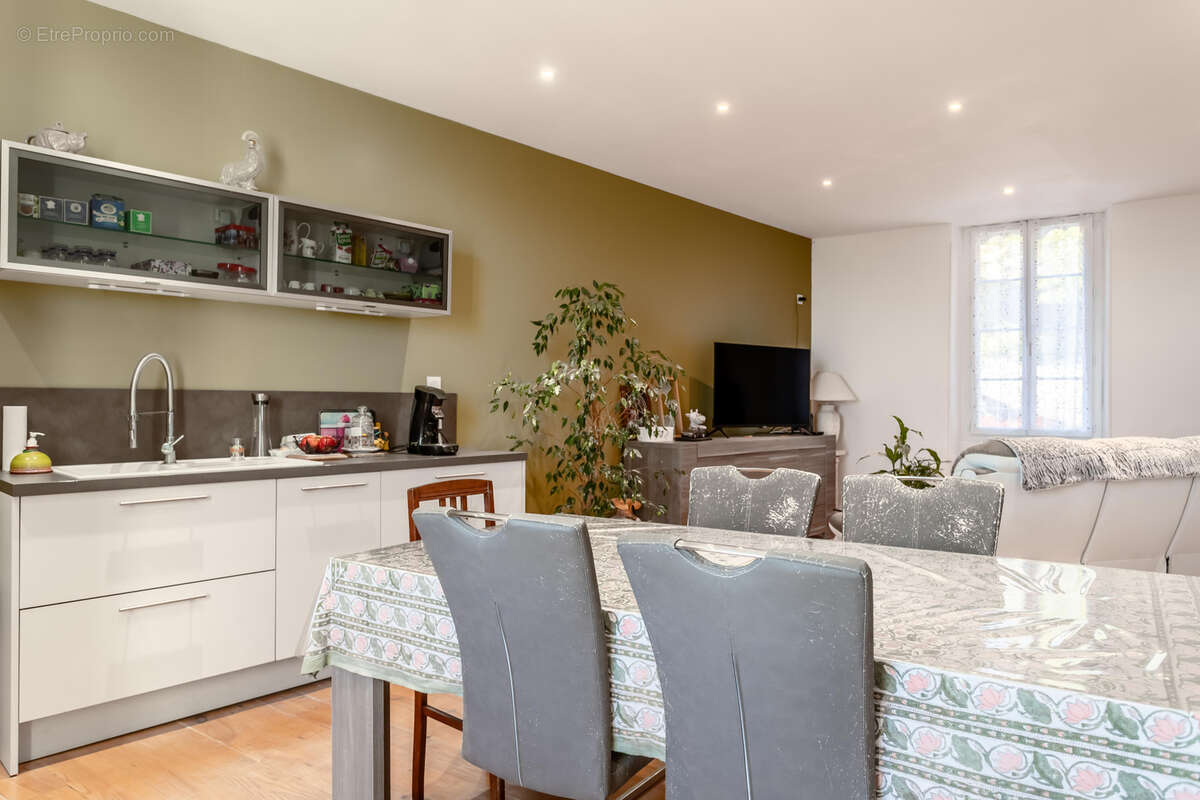 Maison à MONFLANQUIN