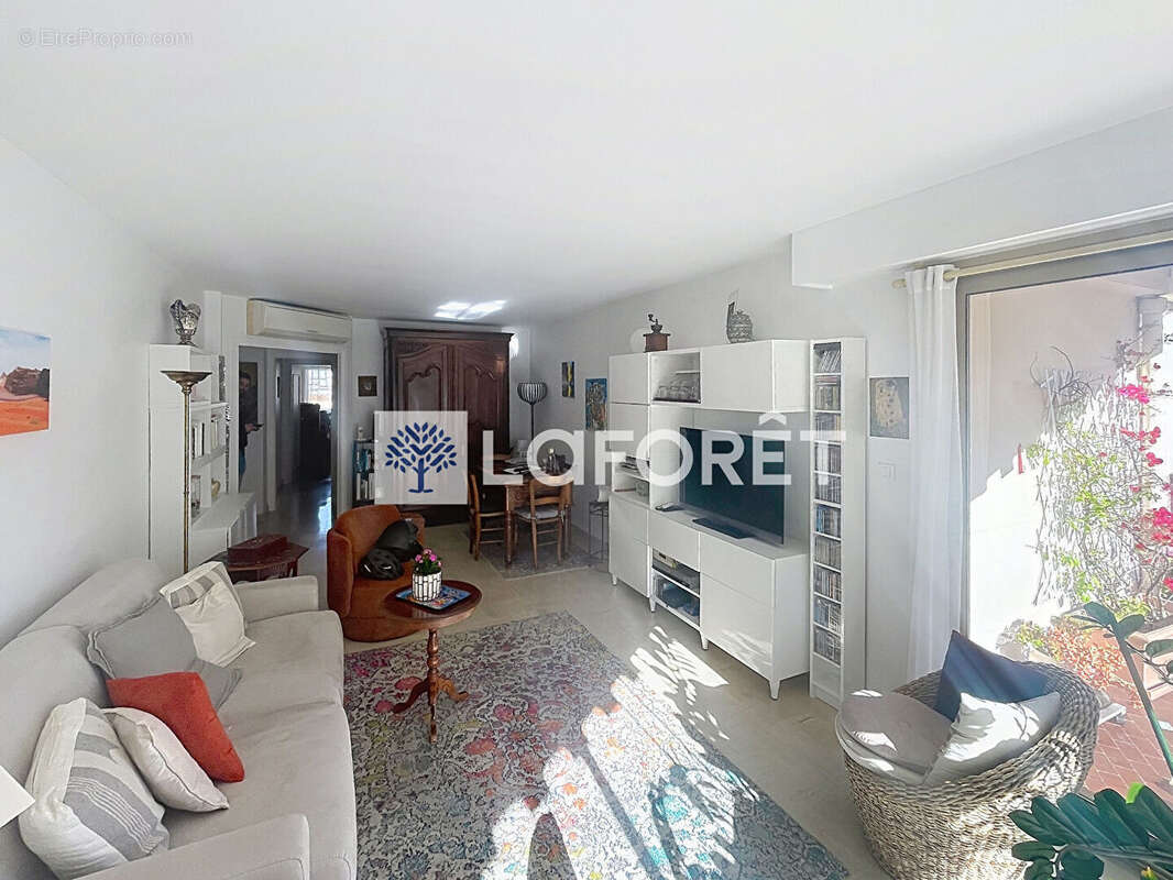 Appartement à CAGNES-SUR-MER