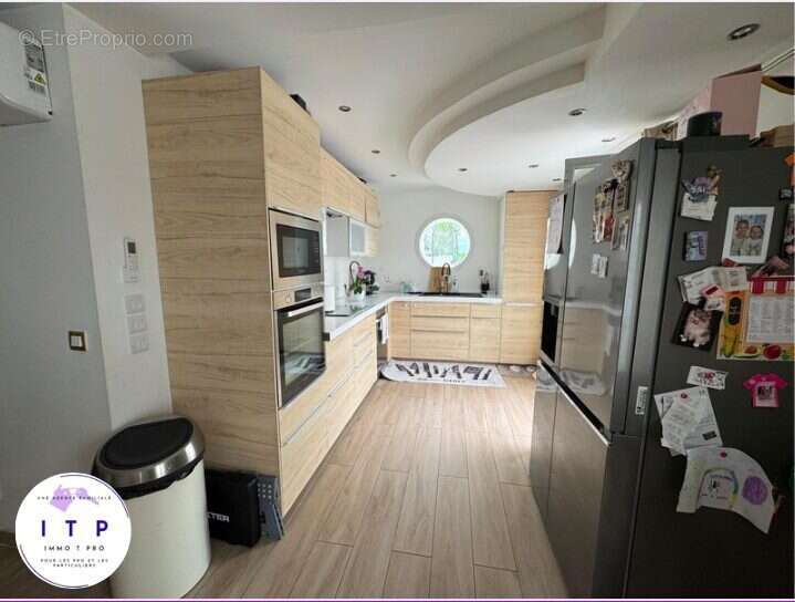 Cuisine  - Maison à BRETIGNY-SUR-ORGE