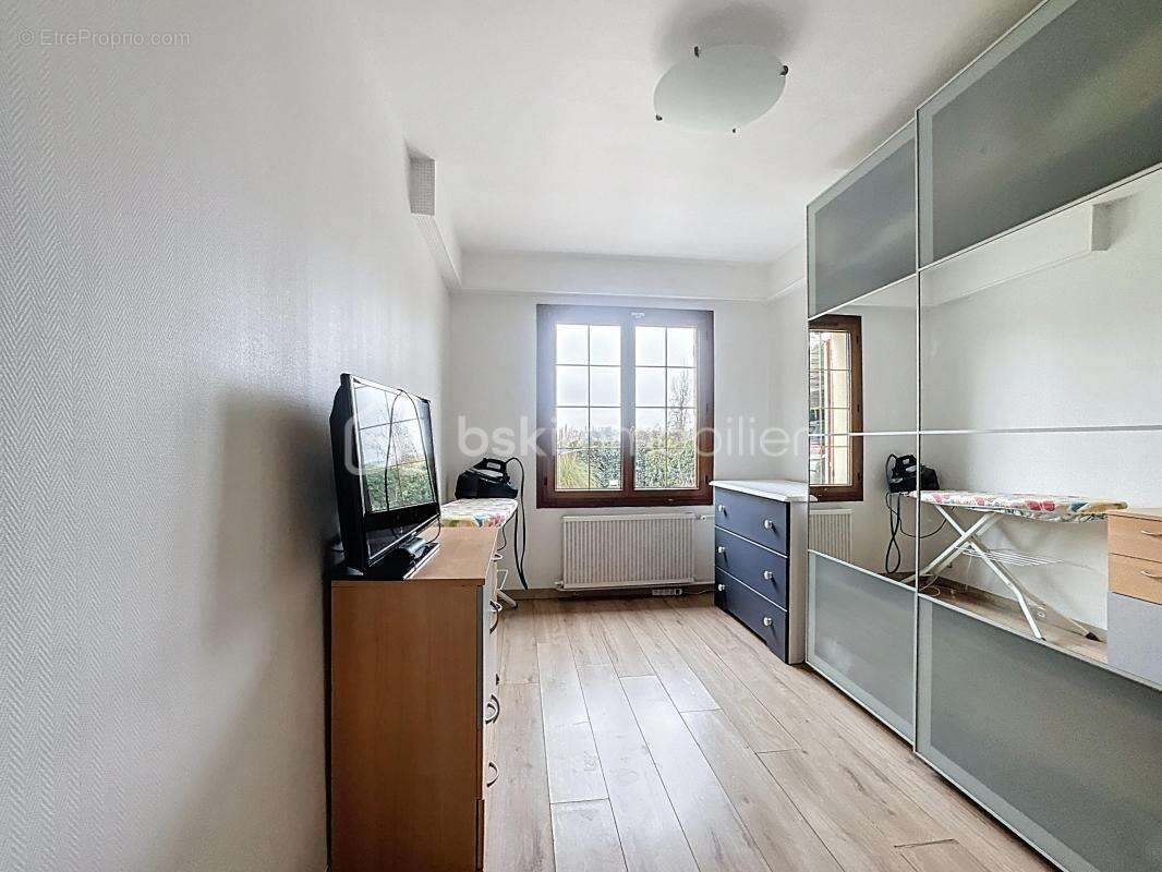 Maison à THORIGNY-SUR-MARNE