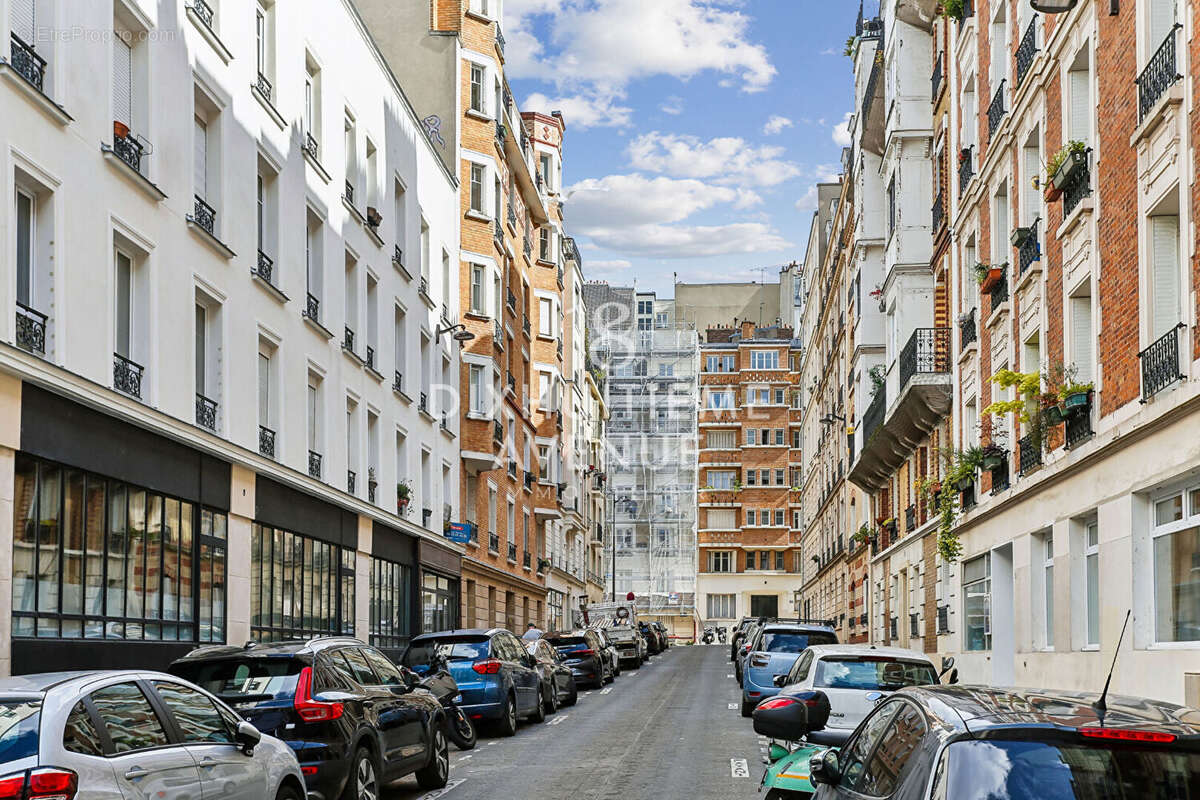 Appartement à PARIS-18E