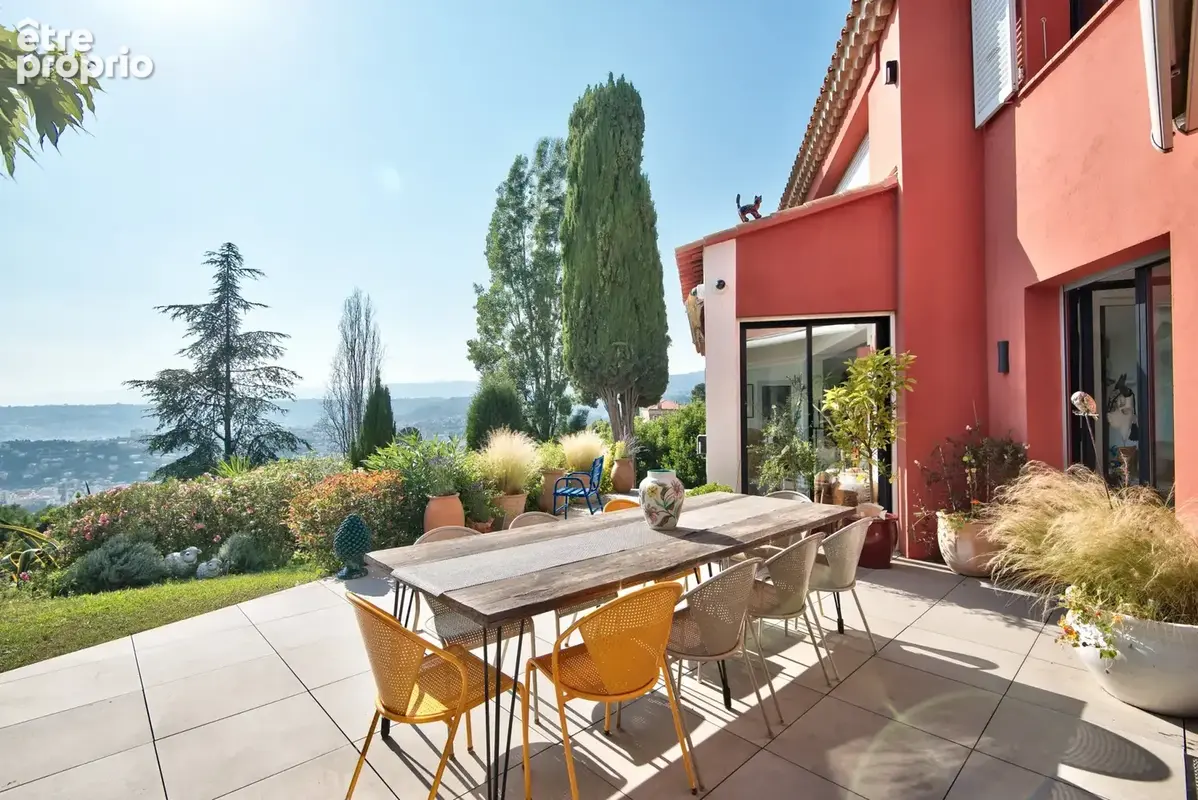 Maison 6 pièces 205 m² à vendre à Nice (06300) - photo 4