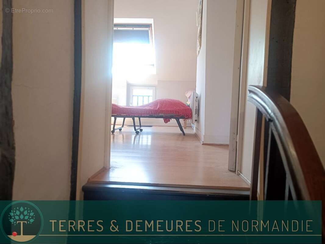 Maison à CORMEILLES