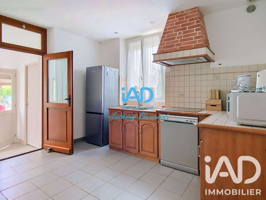 Maison 119 m² à Fontenay-Tresigny  - photo 6