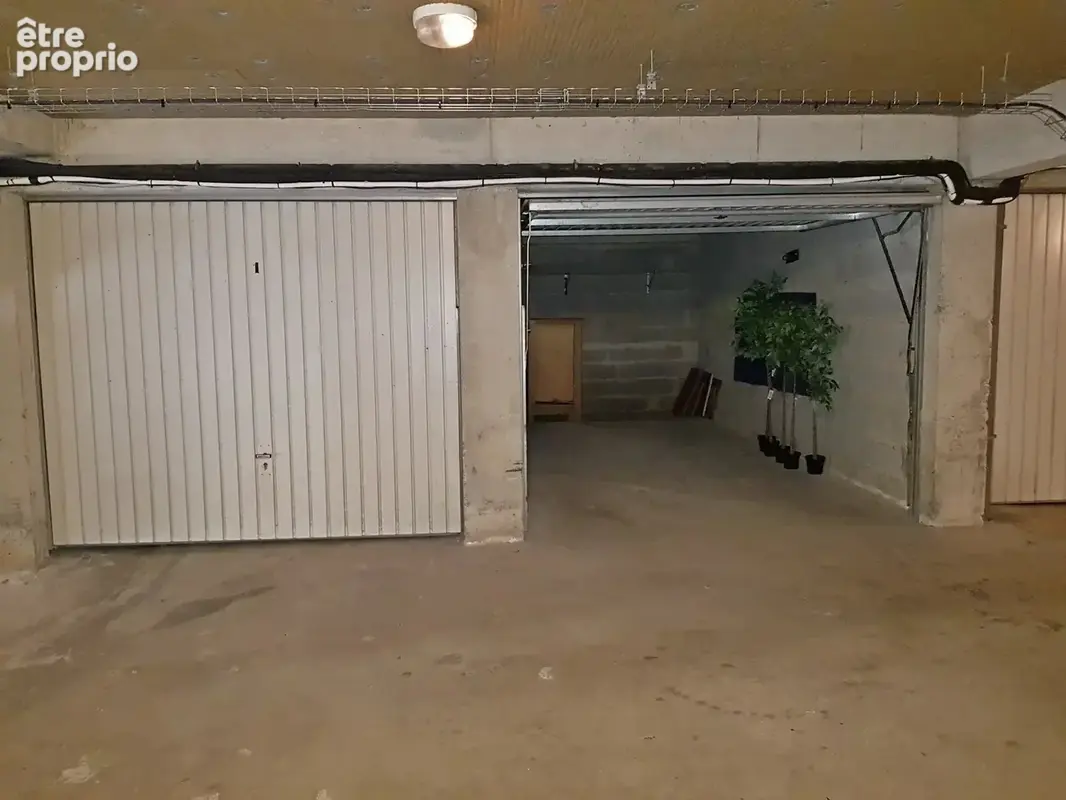 Garage centre ville - photo 2