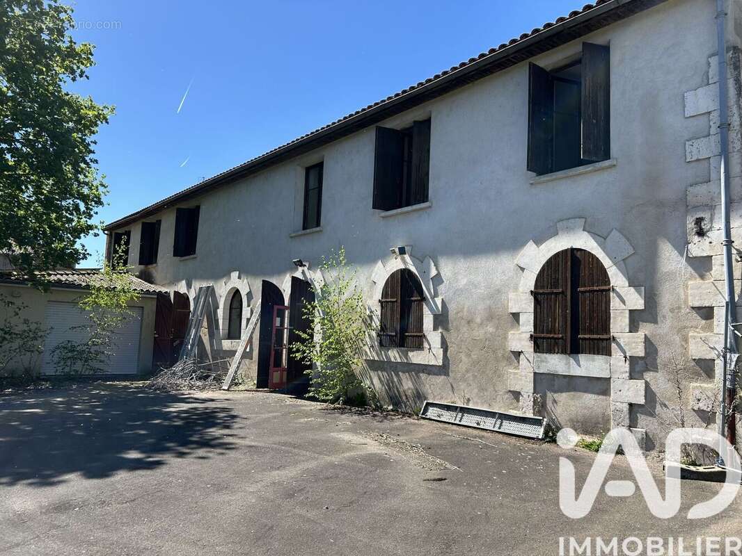 Photo 2 - Maison à CONFOLENS