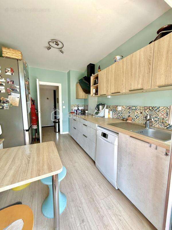 Appartement à SIX-FOURS-LES-PLAGES