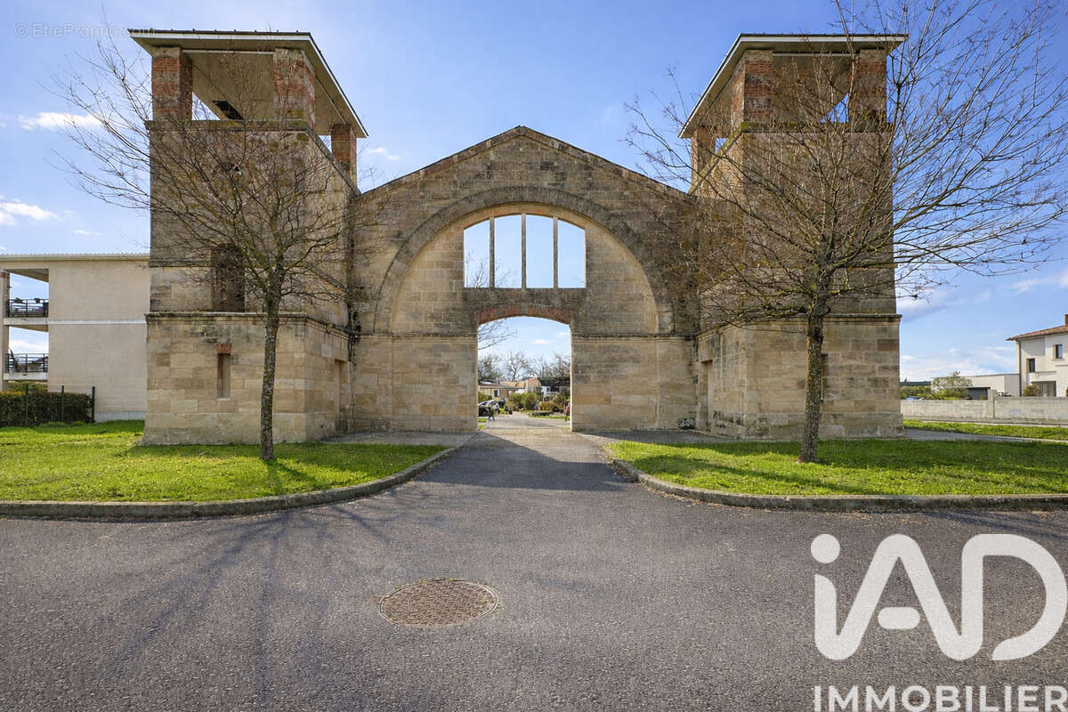 Photo 9 - Appartement à PAREMPUYRE