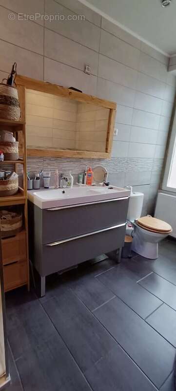 Maison à MONT-SAINT-SULPICE