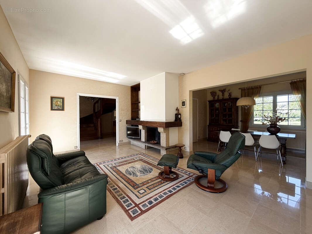 Propriété contemporaine de plain pied - photo 2