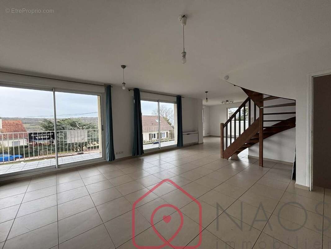 Maison 5 pièces  118 m²  Bord de mer  Fort potentiel - photo 4