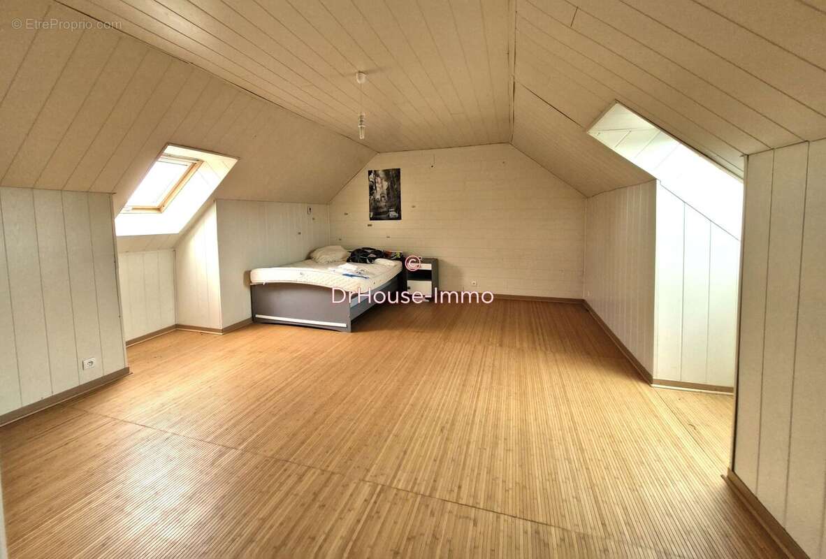 Maison à HORNOY-LE-BOURG