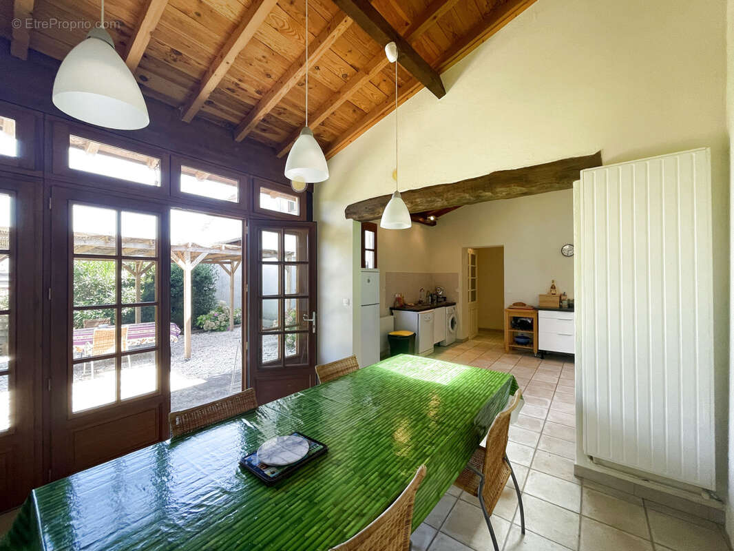 Maison à SARAMON