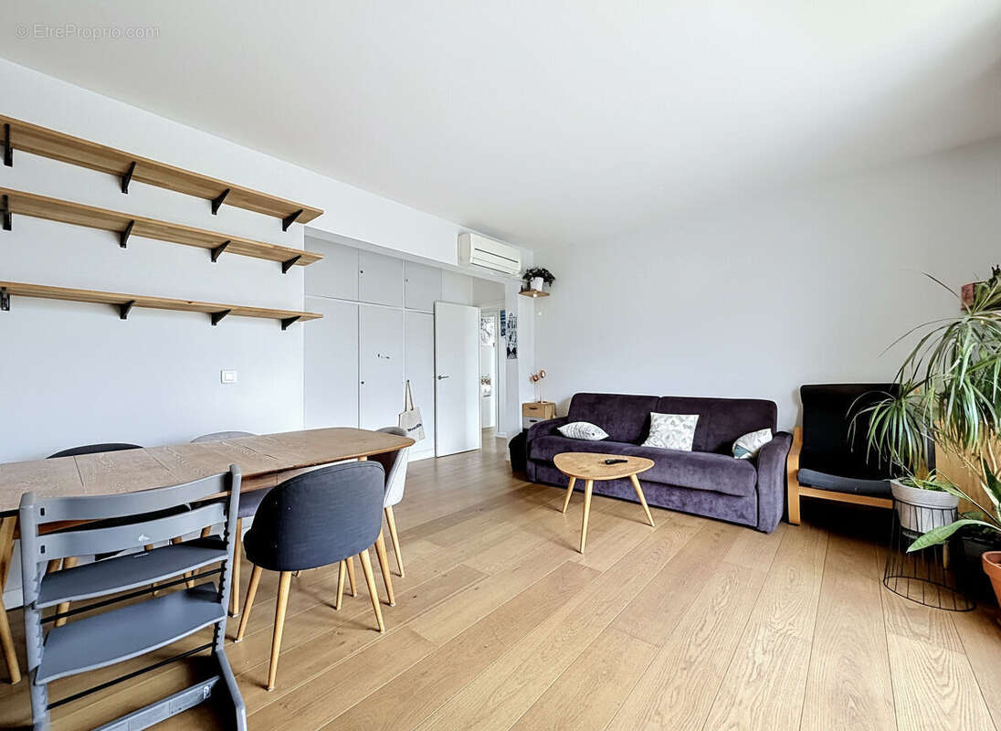 Appartement à NANTERRE