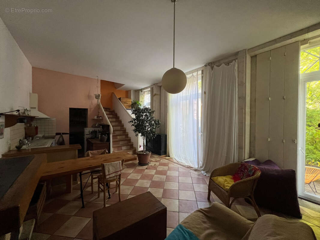 Maison à CESSERAS