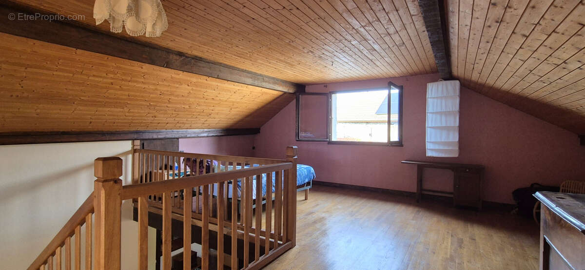 Maison à TREPT