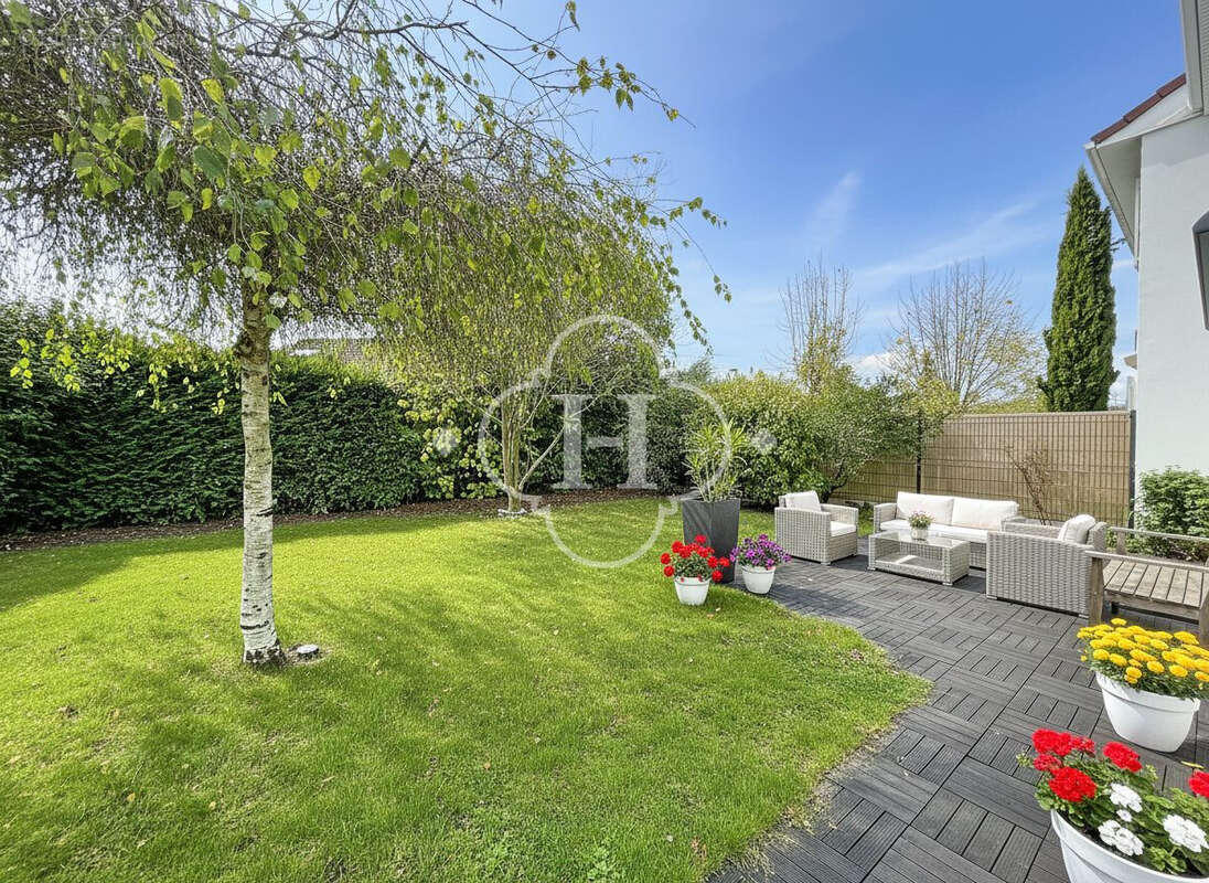 Maison à MAREIL-SUR-MAULDRE