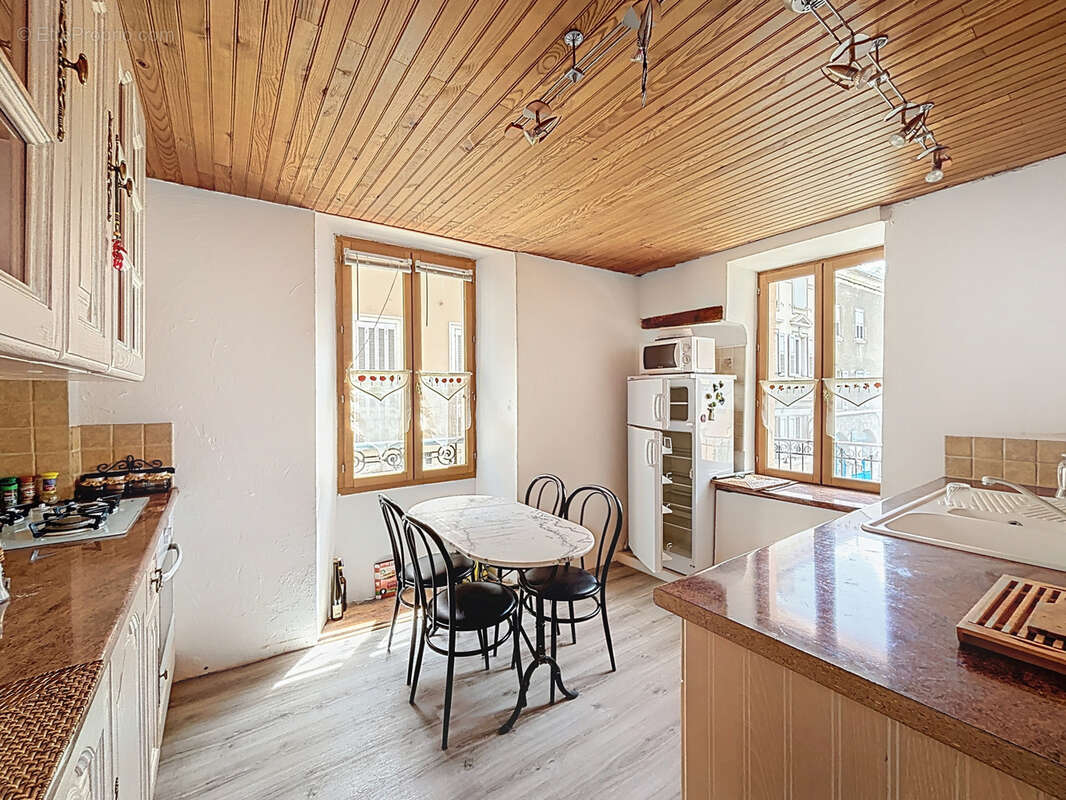 Appartement à JAUSIERS