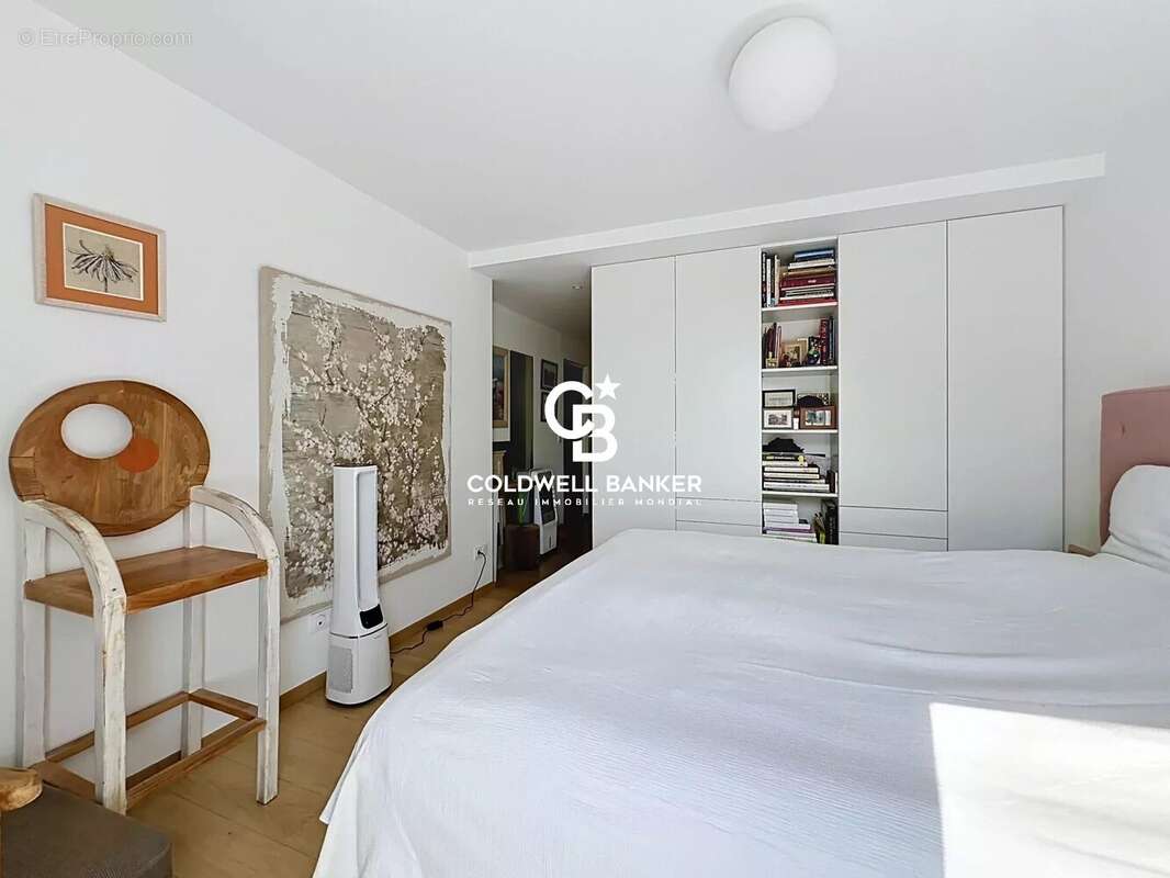Appartement vue sur l'Océan : Ascenseur -  2 chambres 2 salles d'eau 2 stationnements - photo 14