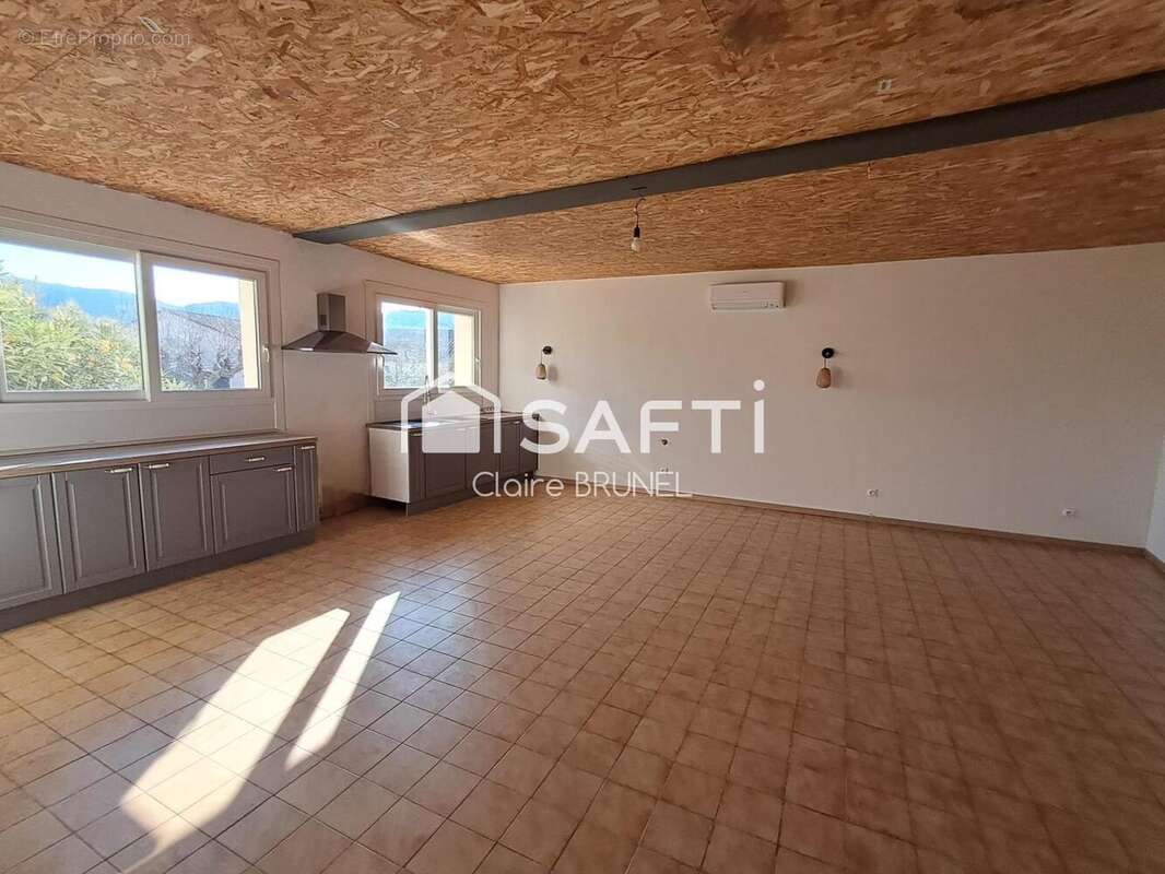 Photo 8 - Appartement à SAINT-FLORENT-SUR-AUZONNET