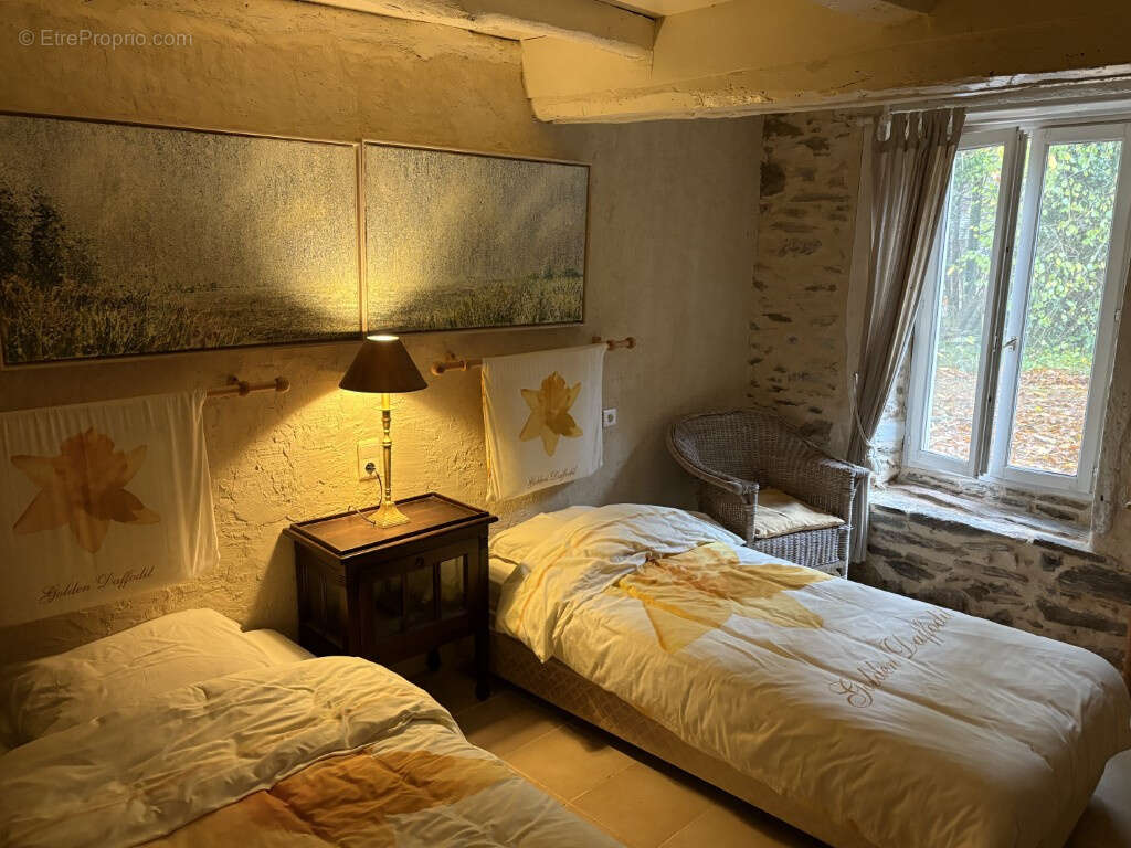 Maison à SAINT-SORNIN-LAVOLPS