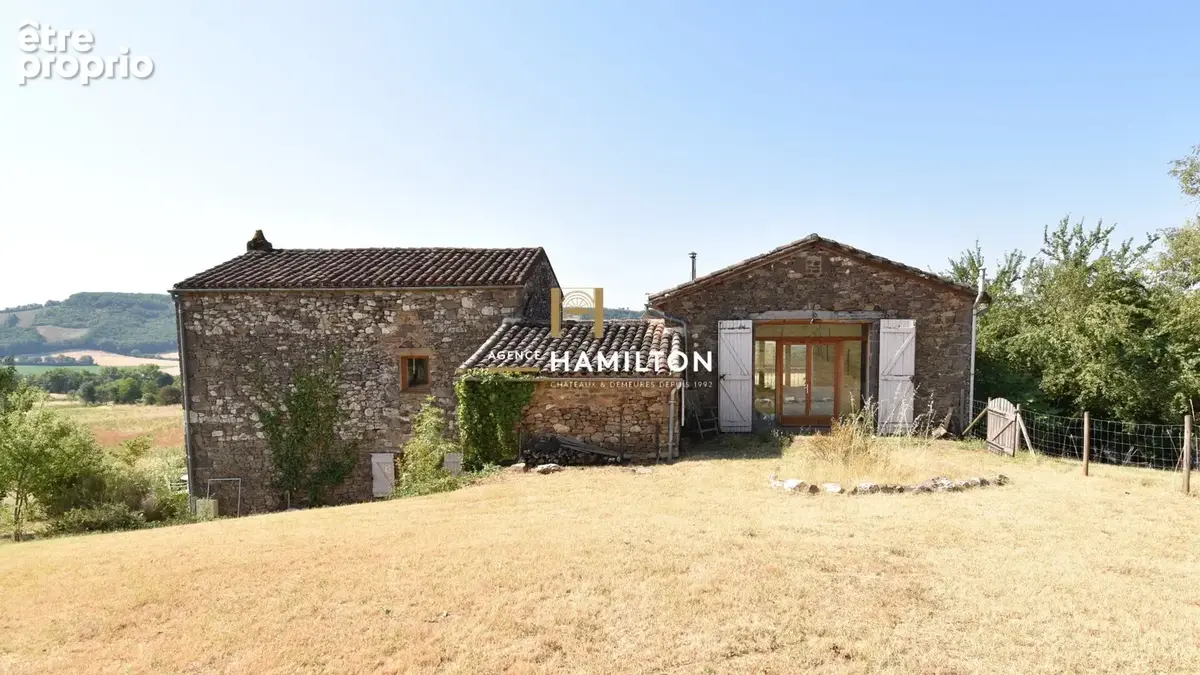 Fermette modernisée avec piscine et vue dégagée - photo 18