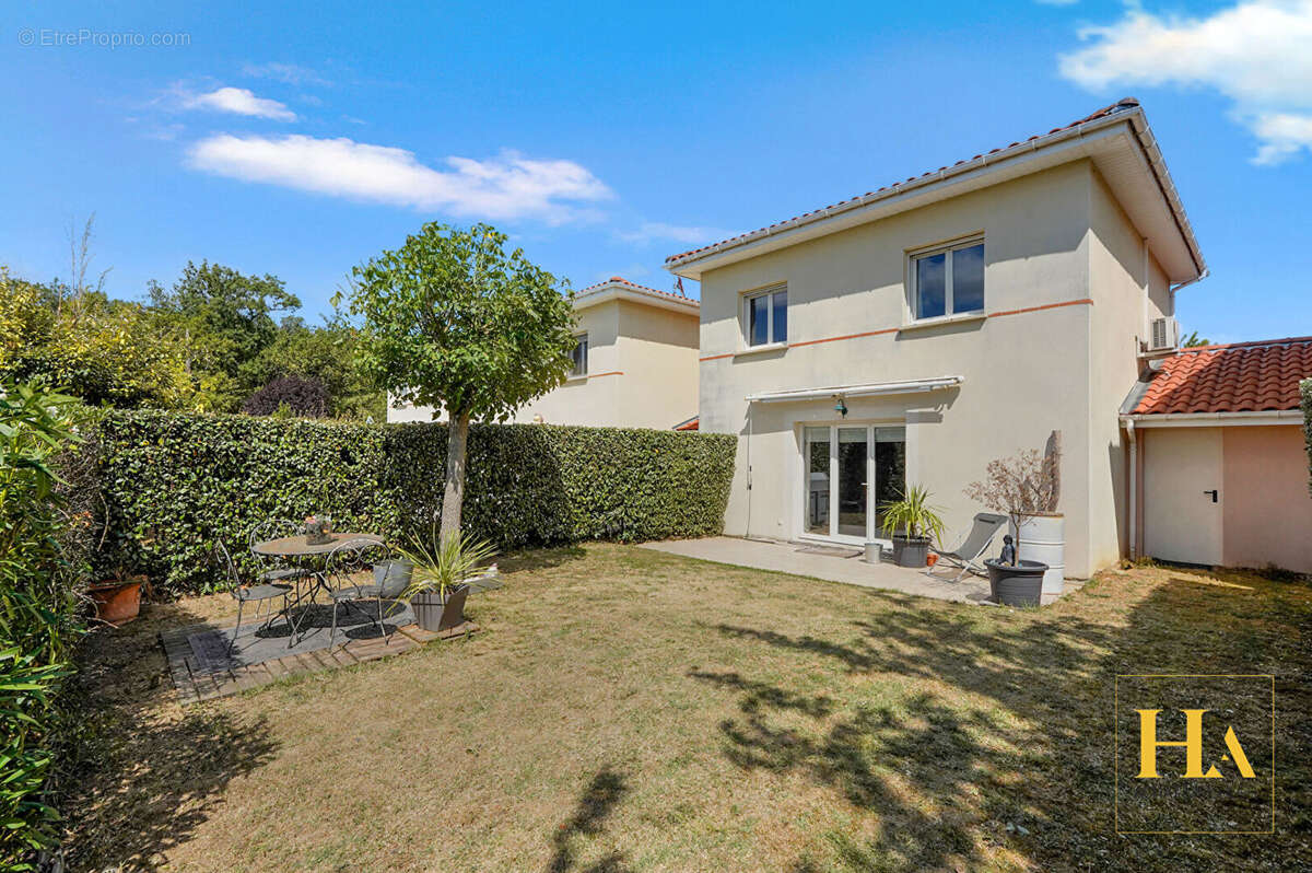 Maison à SAINT-JEAN