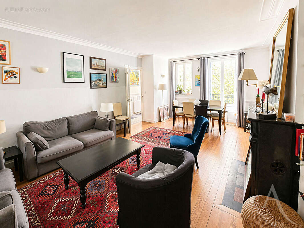 Maison à FOLLAINVILLE-DENNEMONT