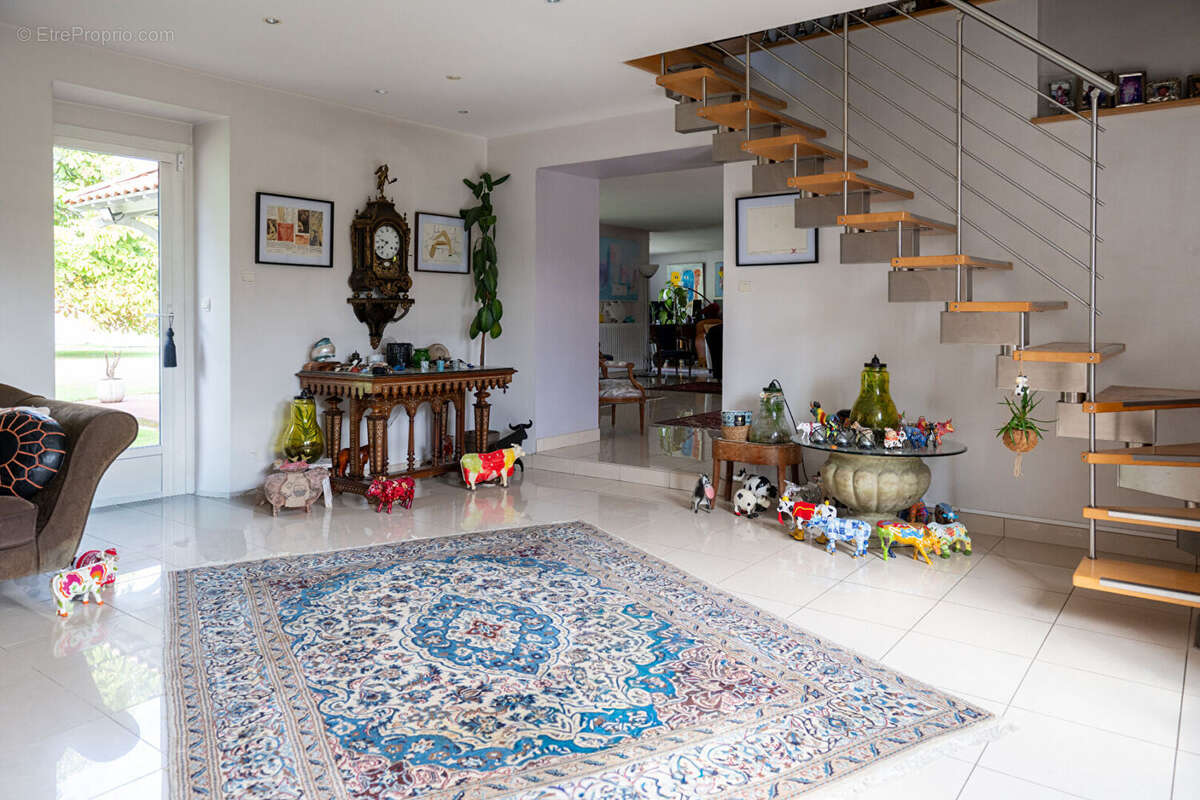 Maison à SAINT-SEBASTIEN-SUR-LOIRE