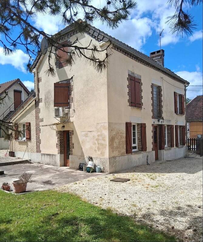 Maison à EAUX-PUISEAUX