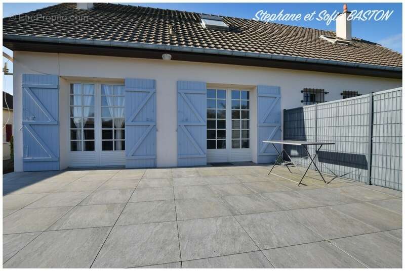 Maison à PONTS-ET-MARAIS