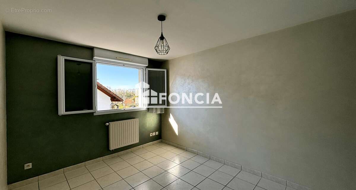 Appartement à LA ROCHE-SUR-FORON