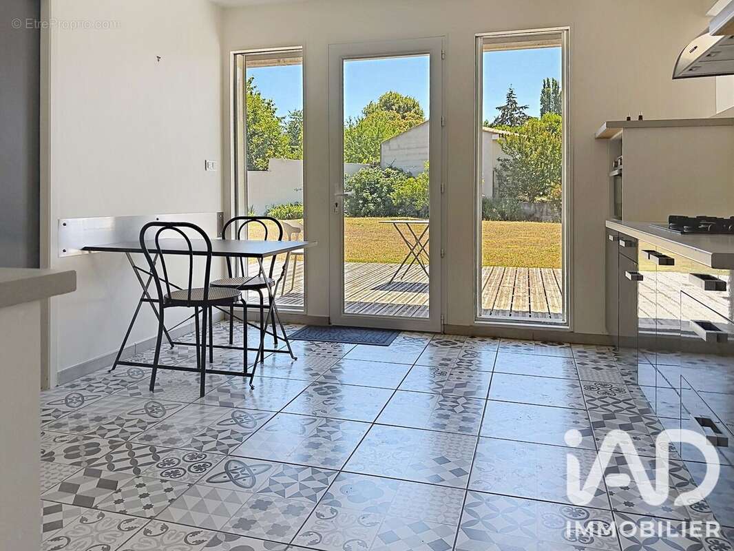 Maison 128 m² à Chauray  - photo 9