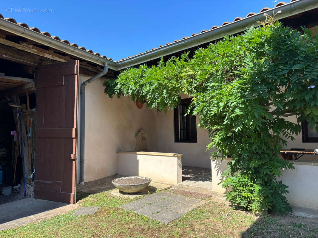 Maison à SAINT-JEAN-SUR-VEYLE