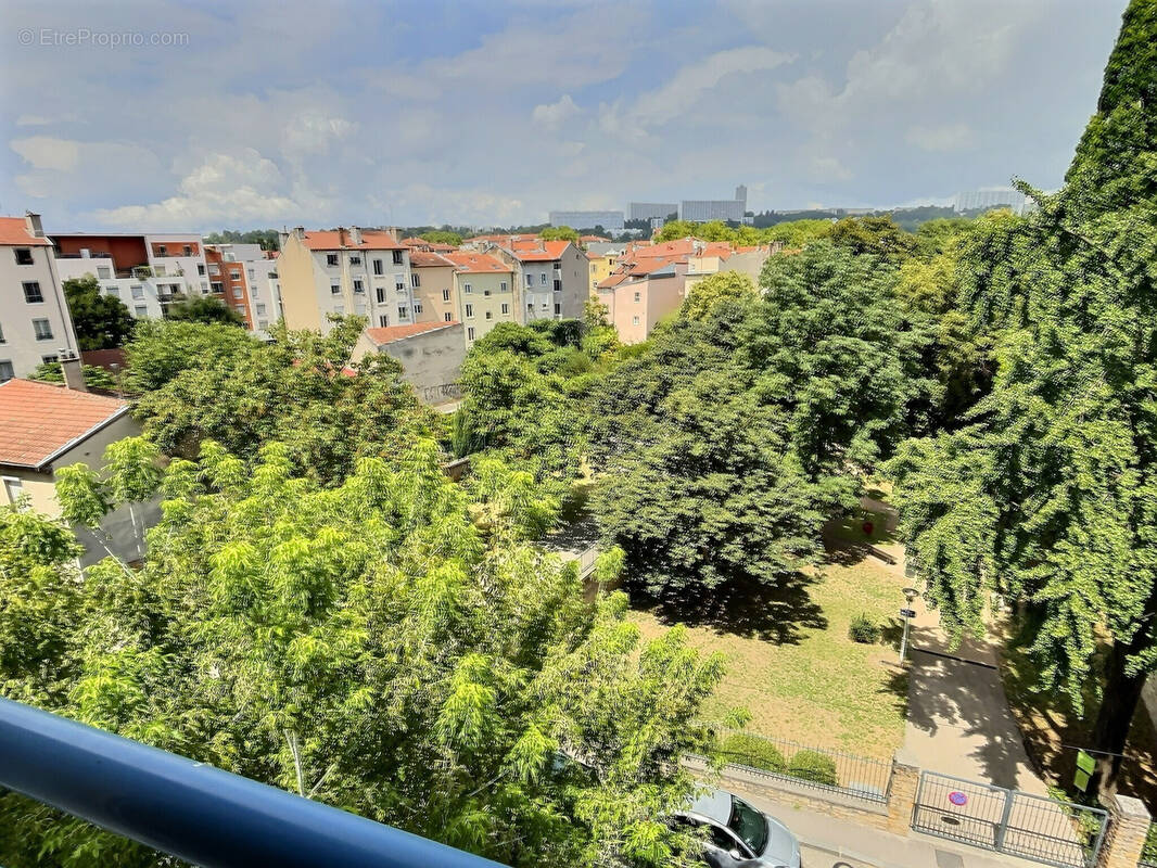 Appartement à LYON-9E