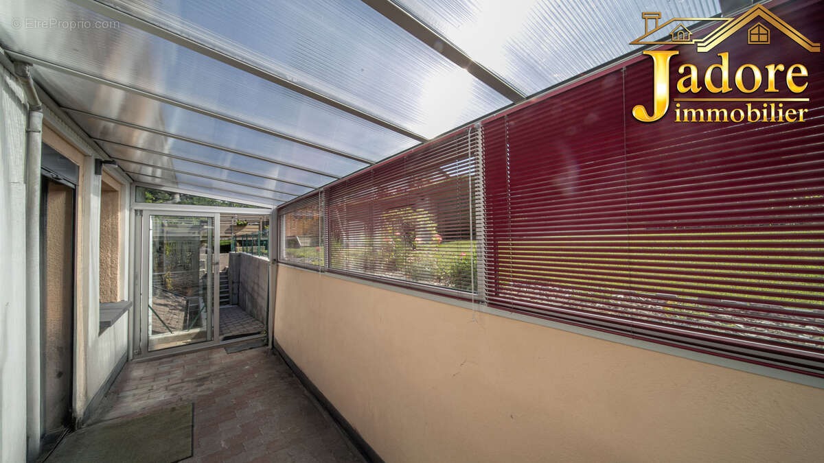 Maison entierement renovee - photo 9