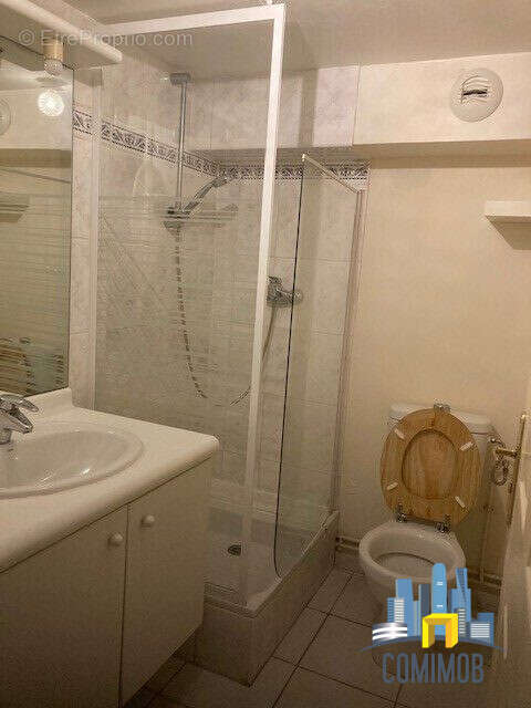 Appartement à COURBEVOIE