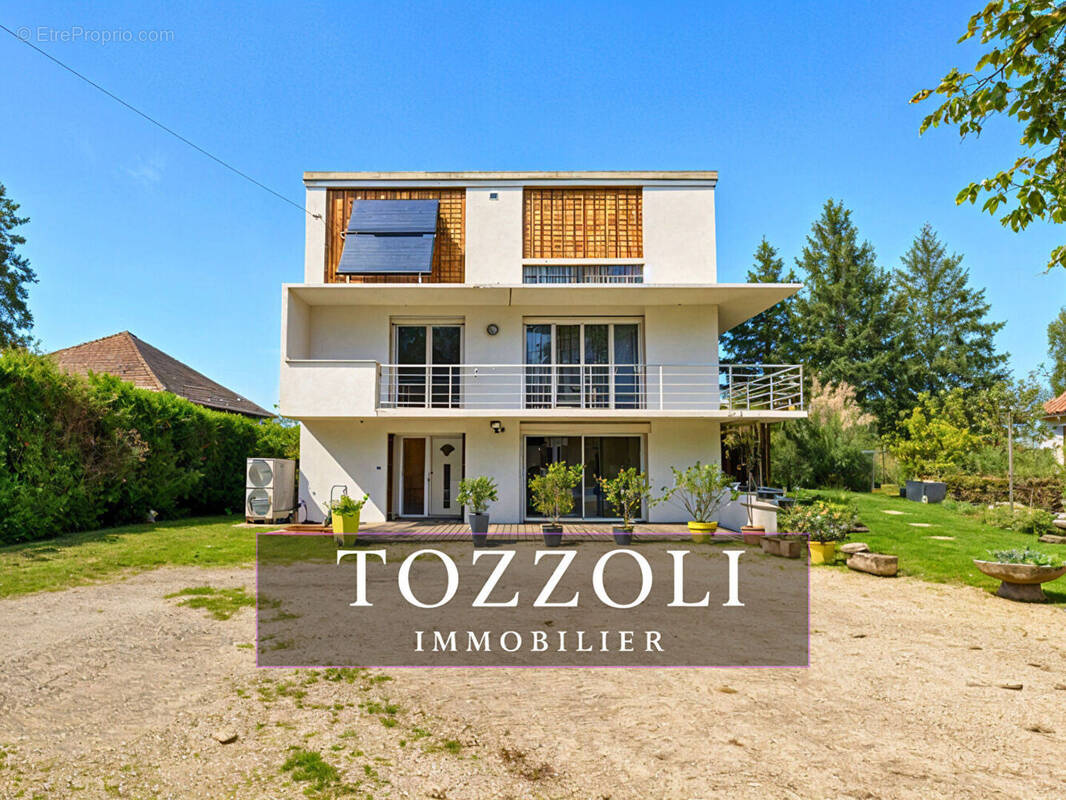 Maison à SAINT-ALBAN-DE-ROCHE