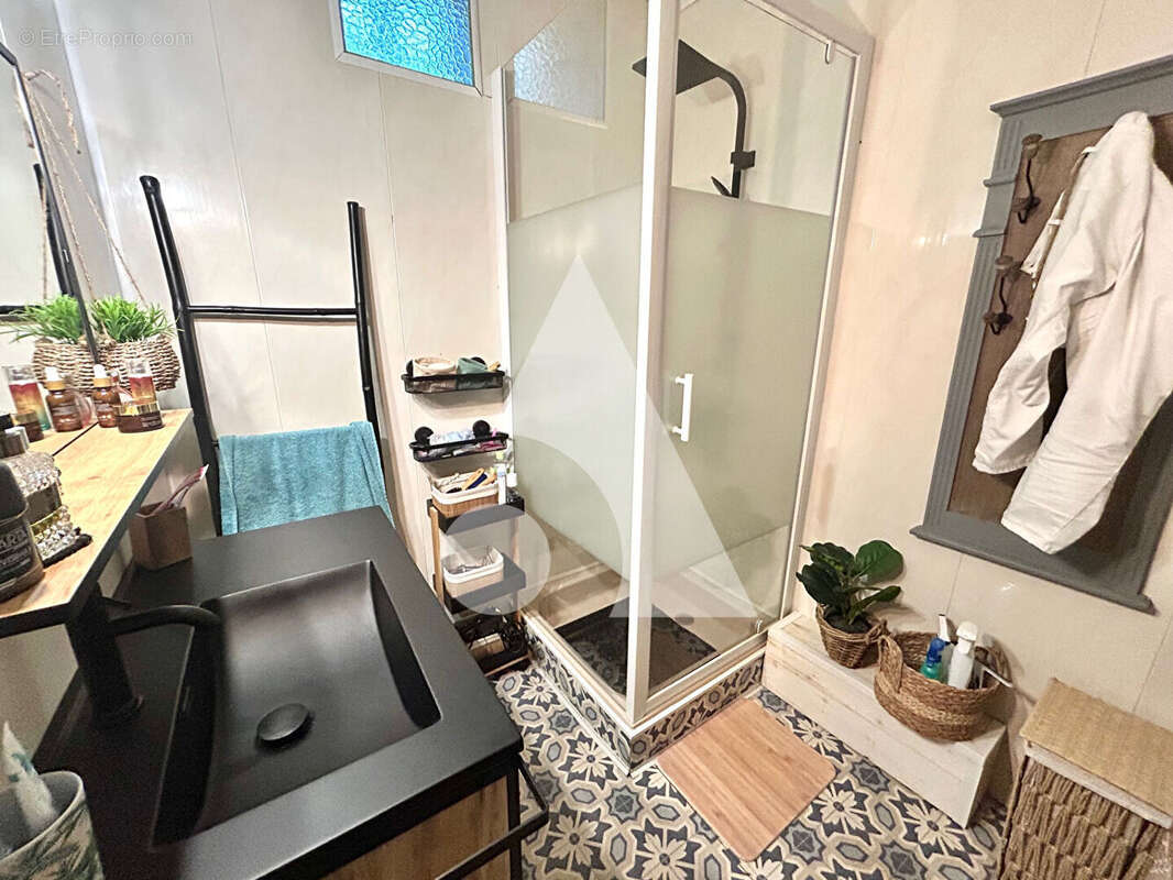 Maison à VIRE-SUR-LOT