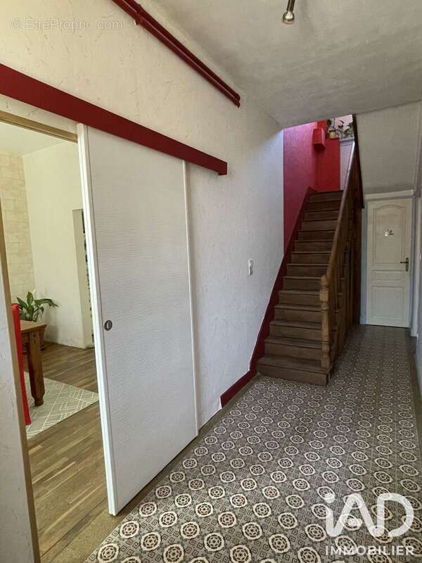 Maison 119 m² à Chateau-La-Valliere  - photo 6