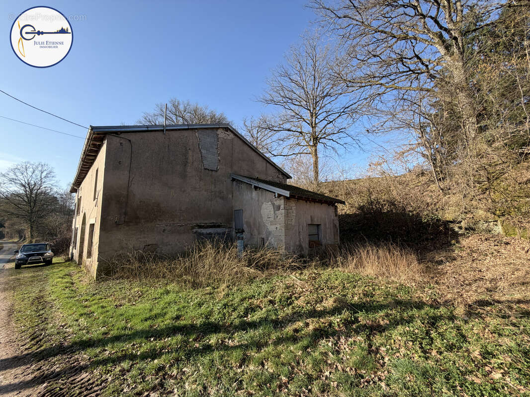 Maison à CHARMOIS-L'ORGUEILLEUX
